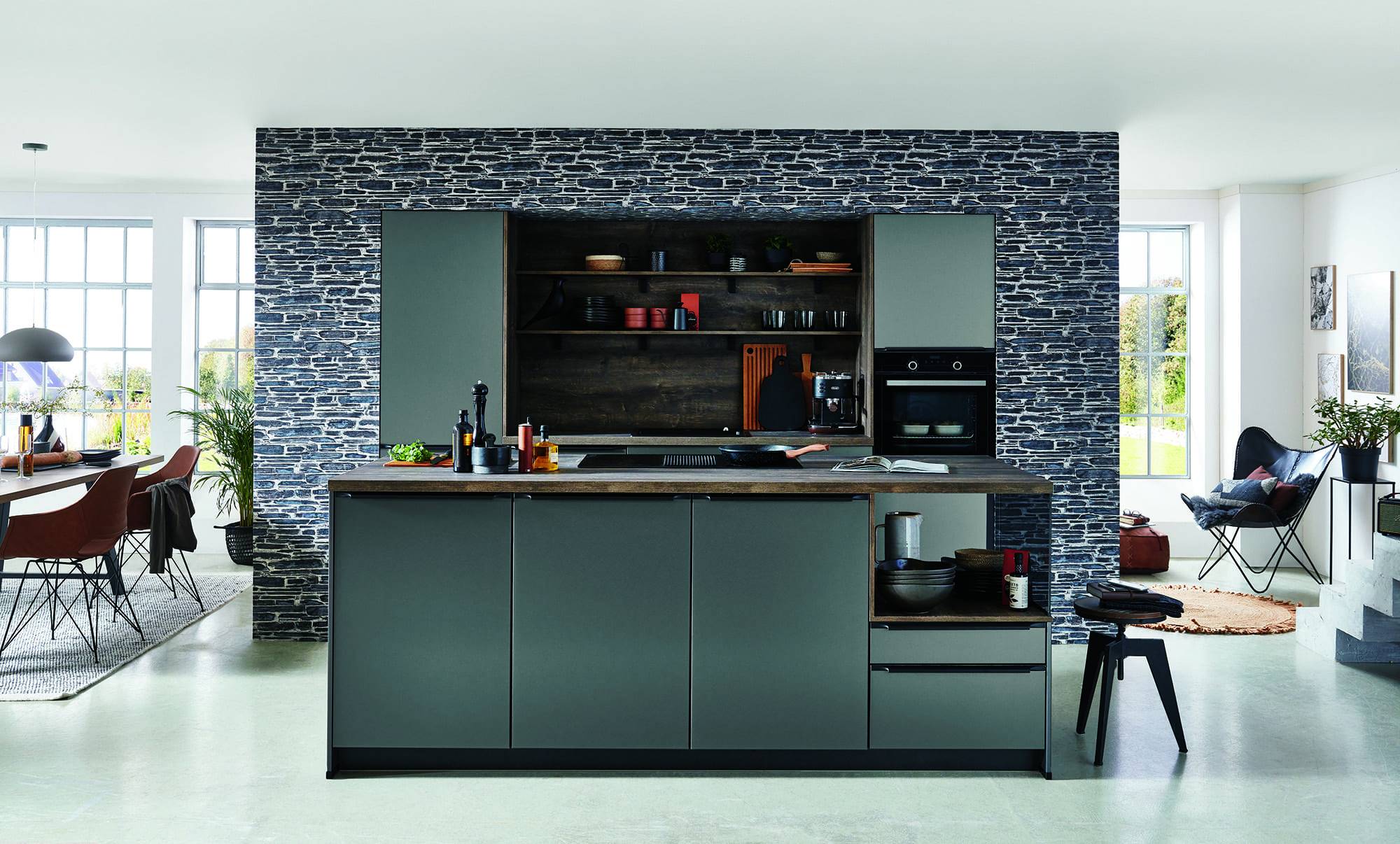 Nobilia Grey Metallic Look Compact Handleless Kitchen 2021 | Lead Wolf, Gotham